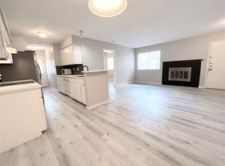 9900 Hundred Oaks Cir #B, Austin, TX 78750