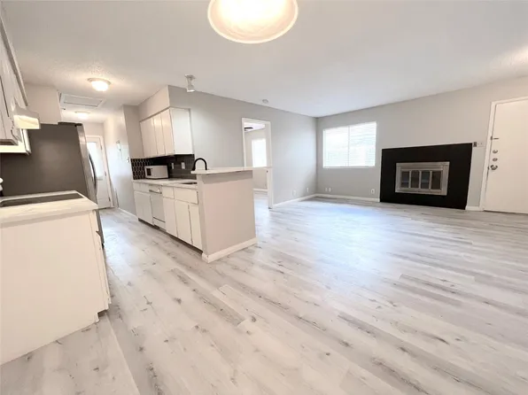 9900 Hundred Oaks Cir #B, Austin, TX 78750