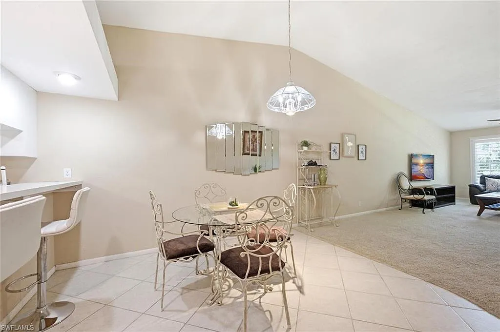 2 bed, 2.0 bath, 1246 sqft, $1,900 — Photo 4