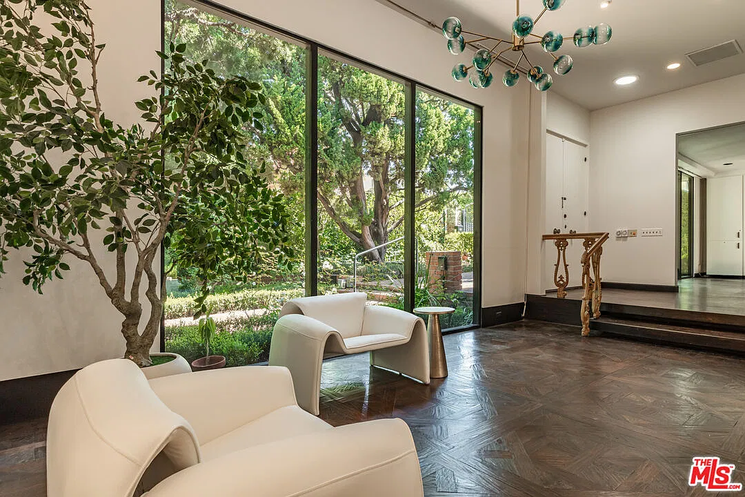 5 bed, 4.0 bath, 3506 sqft, $28,000 — Photo 4