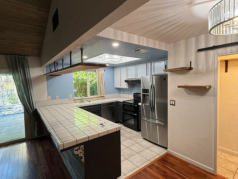 1152 Ravine View Dr — Photo 6