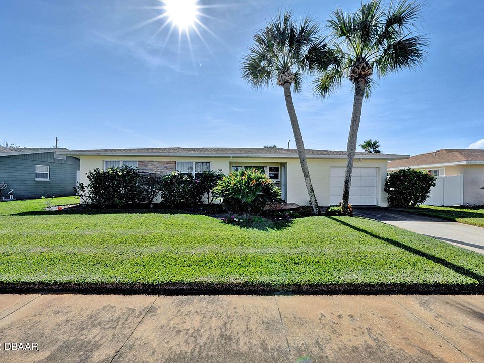 1st image of 28 N Oakview Cir
