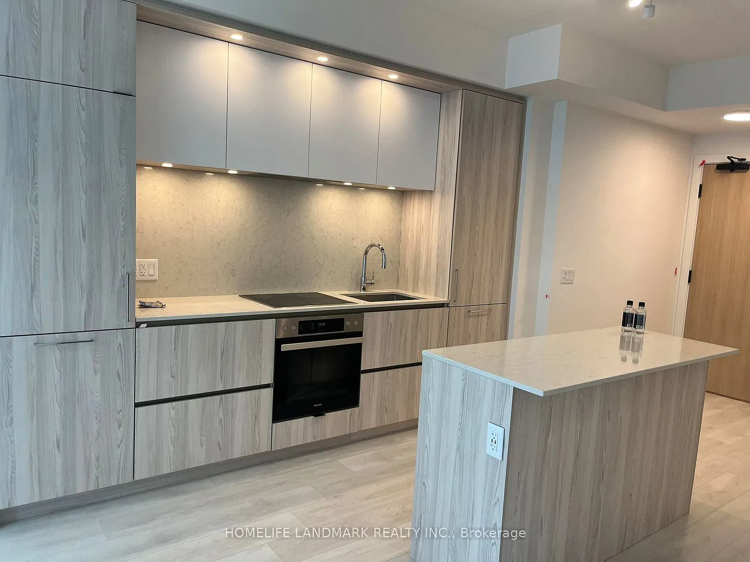 1 bed, $2,350 — Photo 2