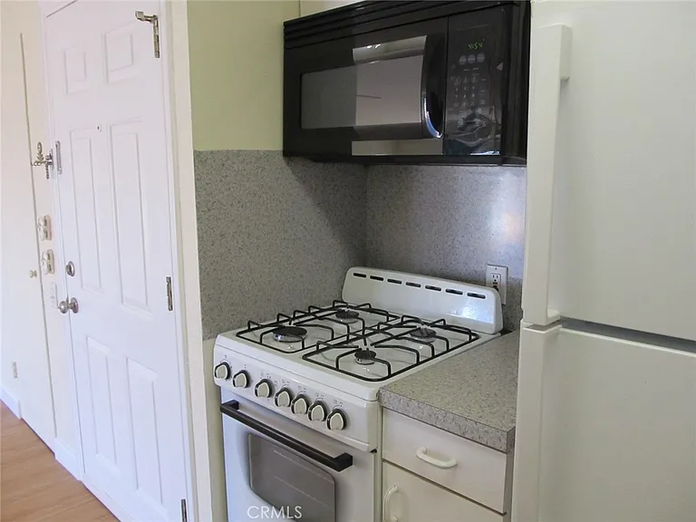 2035 4th St #202C — Photo 7