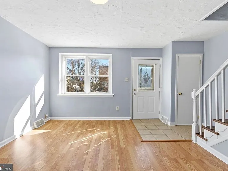 6266 Marsden St #A — Photo 4