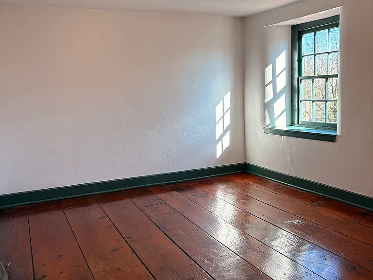 3380 Coventryville Rd #2 — Photo 8