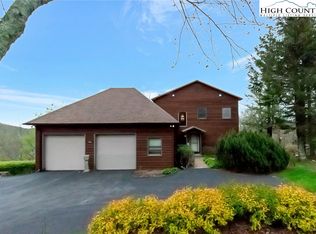 277 Four Diamond Dr, Banner Elk, NC 28604