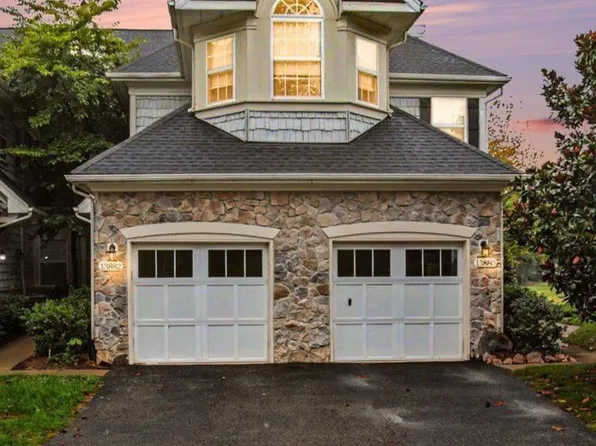 13882 Greendale Dr, Woodbridge, VA 22191