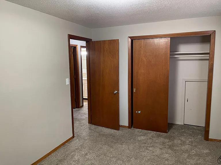 608 S Anderson St — Photo 25