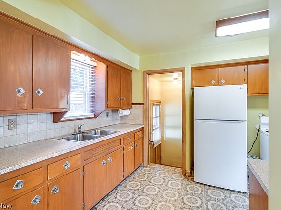 4th image of 6382 Anita Dr