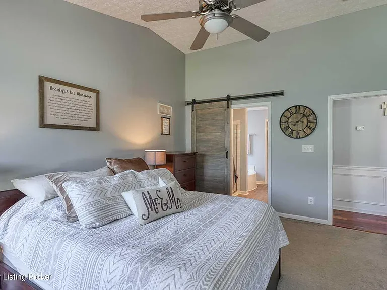 10713 Elkington Ln — Photo 11