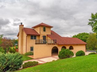 2037 Di Piazza Dr, Cottage Grove, WI 53527