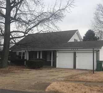 1310 Navajo Ln, Florissant, MO, 63033