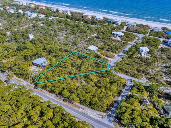 1604 Forsythia Way, Eastpoint, FL 32328