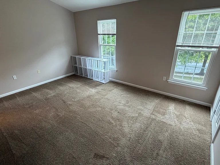 2361 Laconia Ct — Photo 10