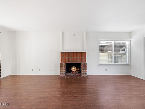 5th image of 2183 E Chesterton St