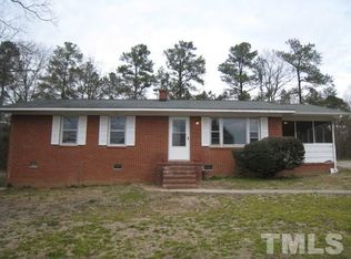 888 Foster Rd, Henderson, NC 27537