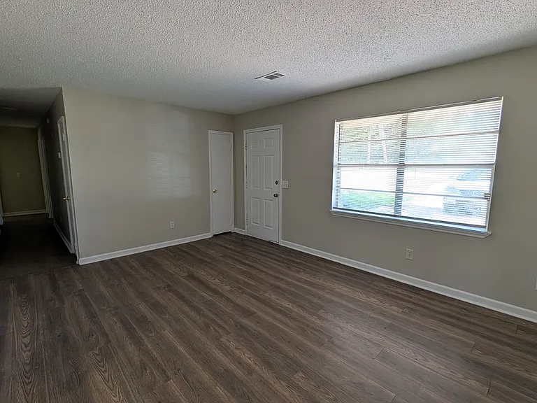 418 Murphys Ln — Photo 4