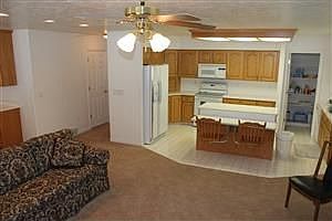 2nd image of 526 N 40 W #29