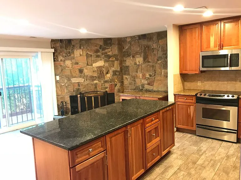 923 T St NW #A — Photo 12