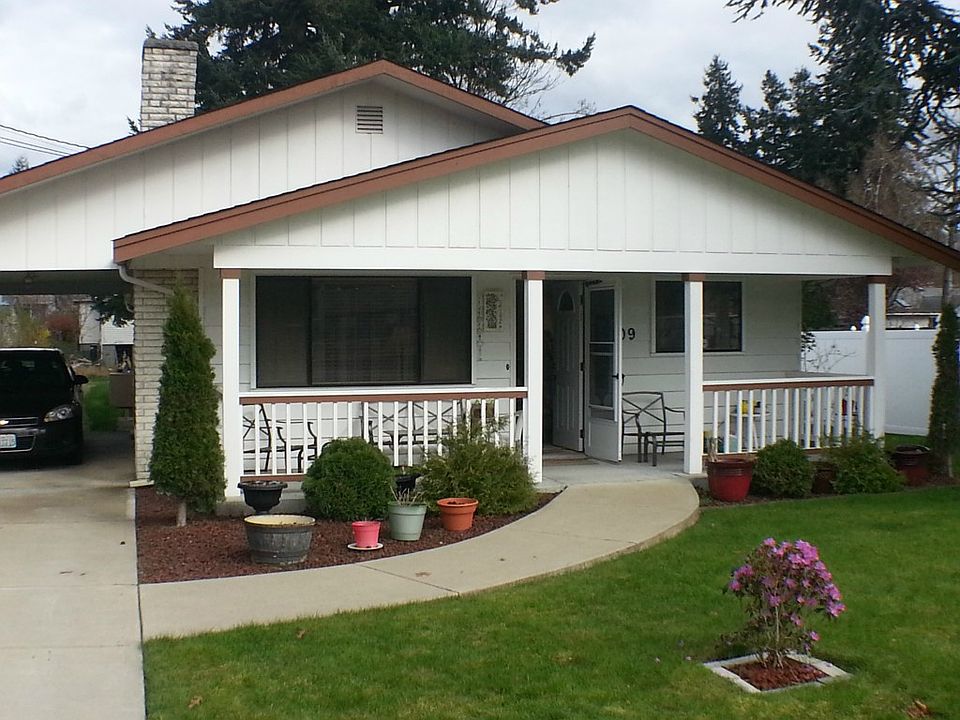 1st image of 109 Fir Ave E