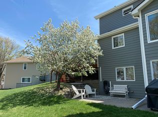 3410 Desert Ct, Lincoln, NE 68516