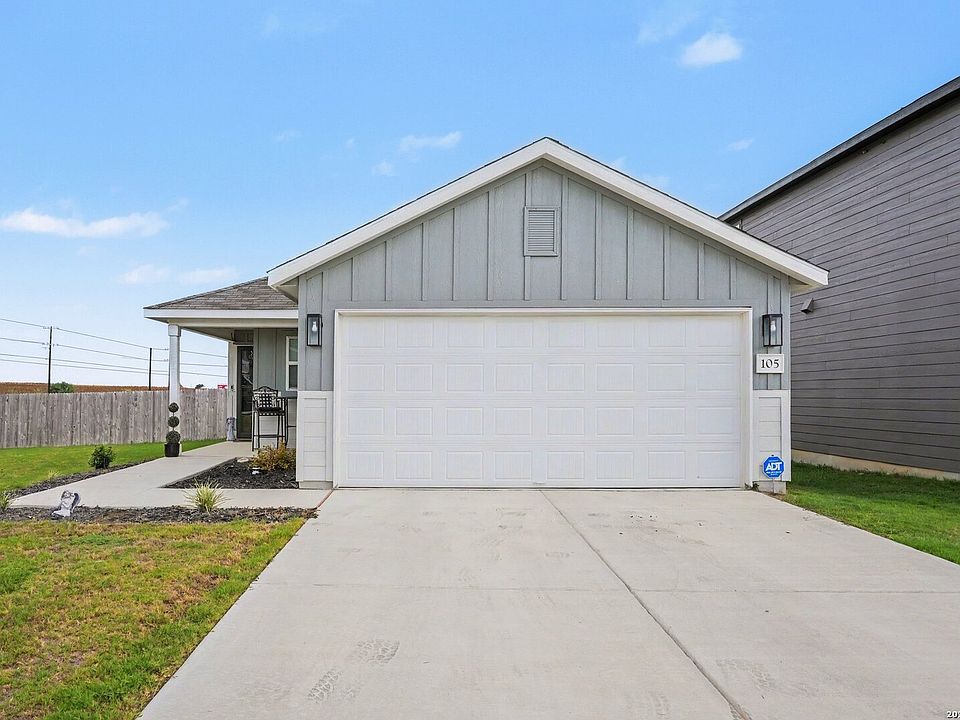 1st image of 105 Twin Swan Dr