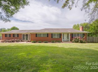 1935 Old Hickory Grove Rd, Mount Holly, NC 28120