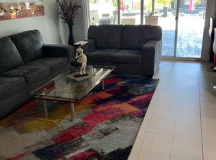 6200 Corbin Ave, Tarzana, CA 91356