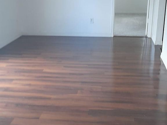 2nd image of 12036 Cobblewood Ln N