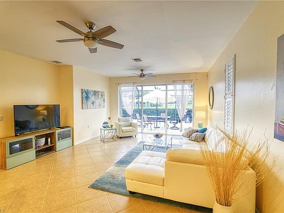 3rd image of 10681 Camarelle Cir