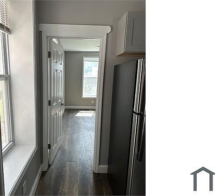 4th image of 3022 Iowa Ave #A
