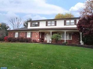 107 Stardust Dr, Southampton, PA 18966