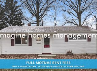 27811 Knickerbocker Rd, Bay Village, OH 44140