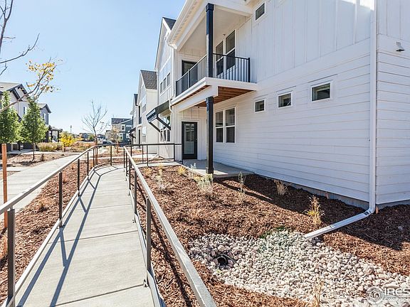 4th image of 2714 Barnstormer St #G