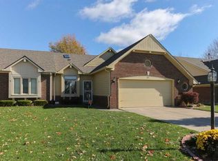 881 Peppermill Run, Greenwood, IN