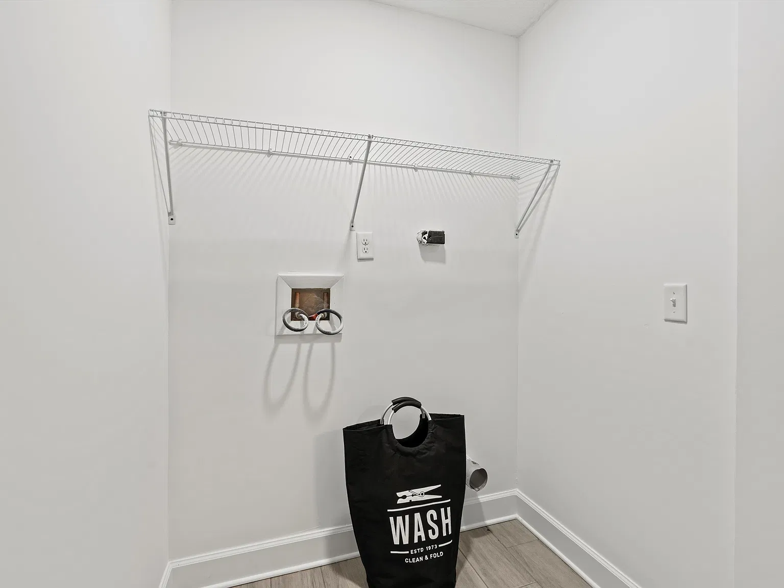 3 bed, 1084 sqft, $1,700 — Photo 2