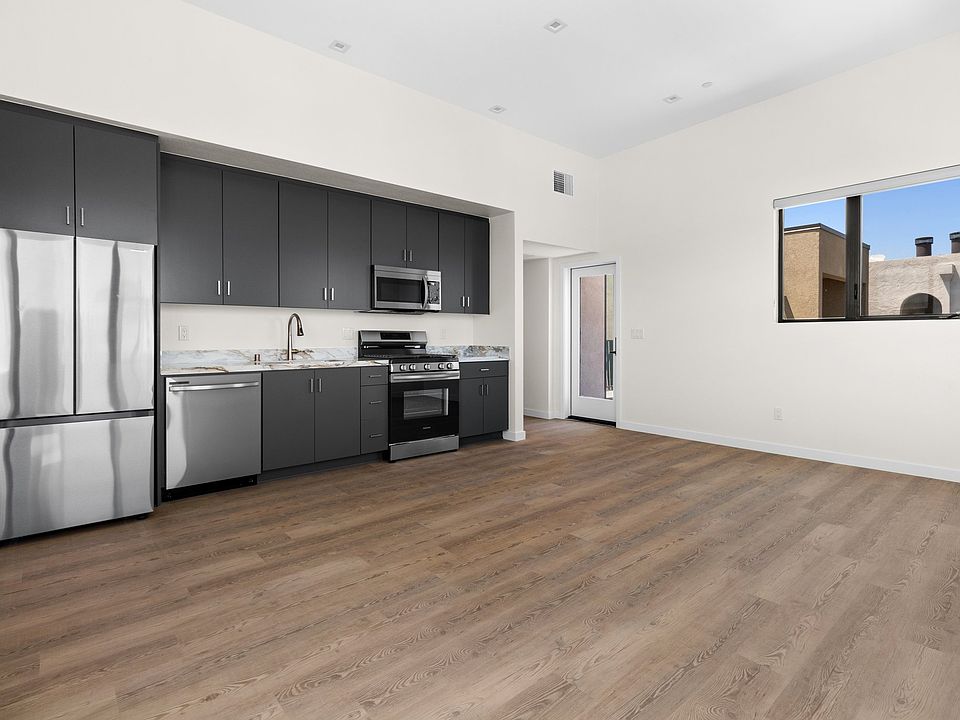 1st image of 3027 Keats St #301
