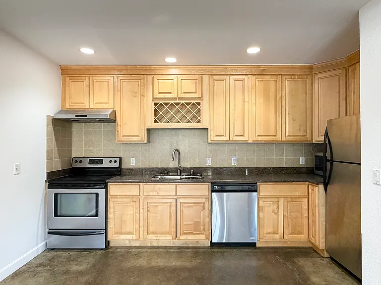 Loma Vista Ter — Photo 5