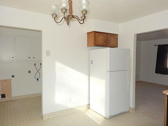 2nd image of 661 Hansen Ave APT 3