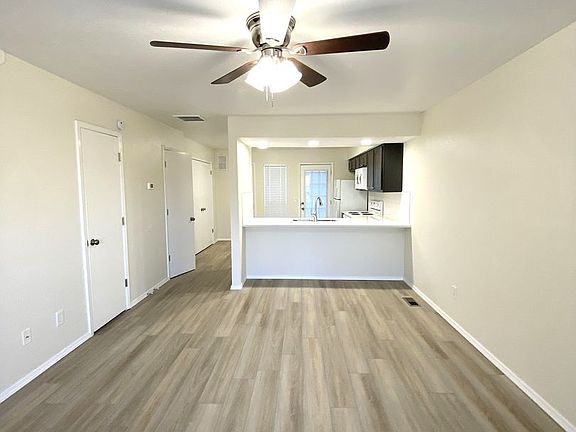 3rd image of 3707 N Saint Charles St #2B-1BA-1047SQFT