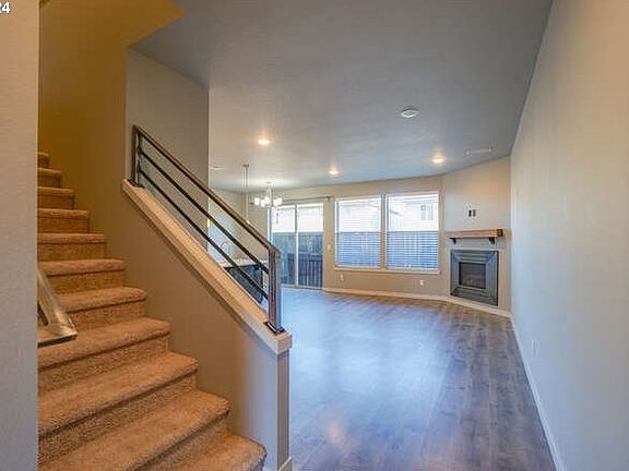 2nd image of 11509 NE 124th Pl