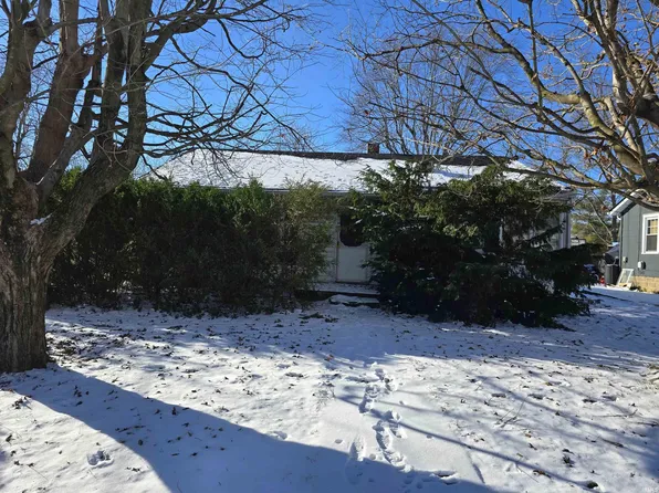 758 S Beeson Dr, Winchester, IN 47394