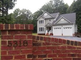 5318 Woodstone Ct, Louisa, VA 23093
