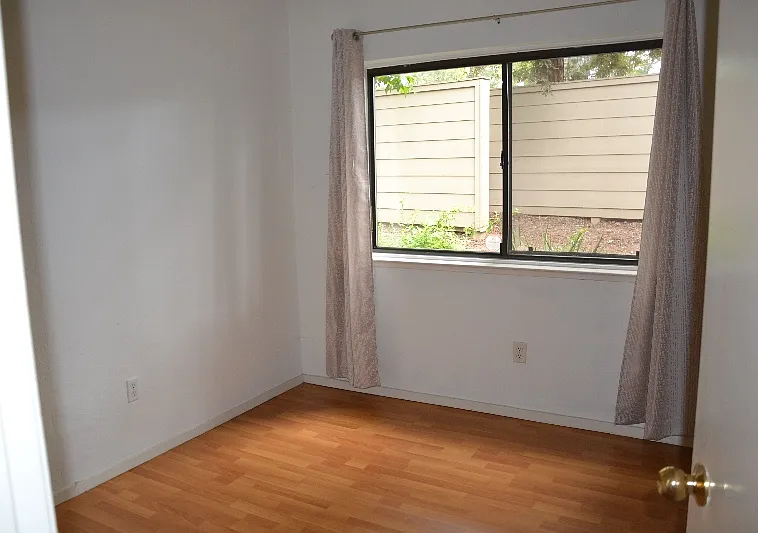 1420 Foothill Meadows Ct — Photo 12