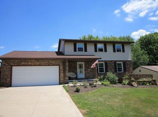 8084 Seasons Rd, Streetsboro, OH 44241