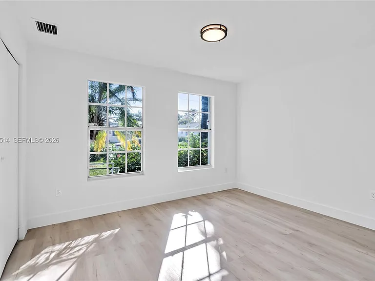 407 NW 45th St — Photo 7