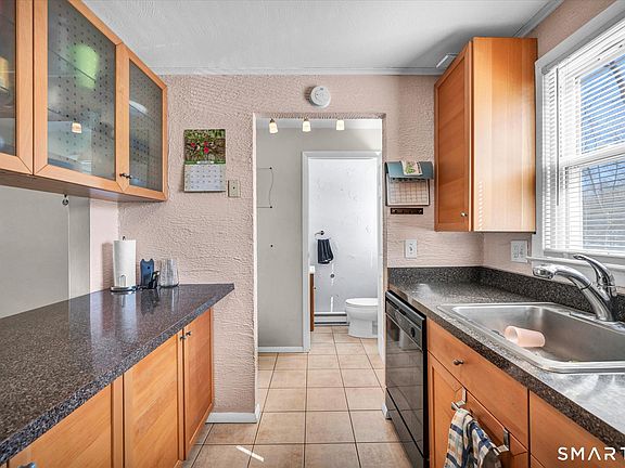 4th image of 43 Hiltbrand Road #2-9