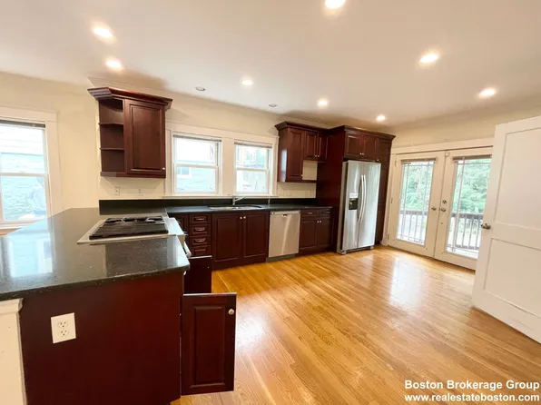 13 Sunset St #1A, Roxbury Crossing, MA 02120