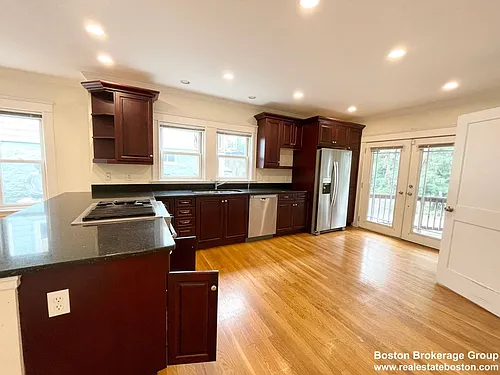 13 Sunset St #1A Photo 1